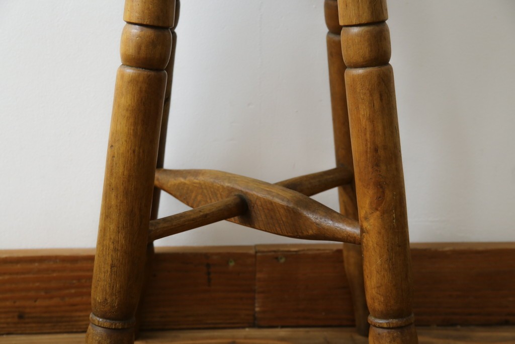 和製アンティーク　コンパクトでかわいらしいスツール　(R-081536)