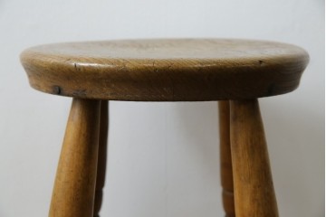 和製アンティーク　コンパクトでかわいらしいスツール　(R-081536)