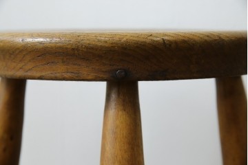 和製アンティーク　コンパクトでかわいらしいスツール　(R-081536)