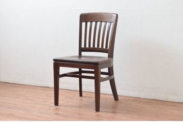 アメリカビンテージ　W.H.GUNLOCKE CHAIR CO.(W.H.ガンロックチェア社)　アンティーク調　無骨でどっしりとした佇まいのチェア(板座チェア、ダイニングチェア、椅子、イス、ヴィンテージ)(R-081541)