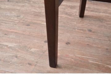 アメリカビンテージ　W.H.GUNLOCKE CHAIR CO.(W.H.ガンロックチェア社)　アンティーク調　無骨でどっしりとした佇まいのチェア(板座チェア、ダイニングチェア、椅子、イス、ヴィンテージ)(R-081541)