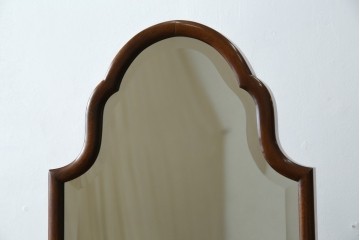 イギリスアンティーク　マホガニー材　繊細なフォルムが魅力的なスタンドミラー　(R-081552)