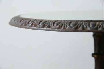 フランスアンティーク　ミラー天板　鋳物アイアンフレーム　チルトアップ　上品な曲線のデザインが目を引くコーヒーテーブル　(R-081554)