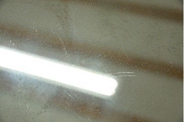 フランスアンティーク　ミラー天板　鋳物アイアンフレーム　チルトアップ　上品な曲線のデザインが目を引くコーヒーテーブル　(R-081554)