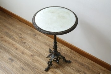 フランスアンティーク　ミラー天板　鋳物アイアンフレーム　チルトアップ　上品な曲線のデザインが目を引くコーヒーテーブル　(R-081554)