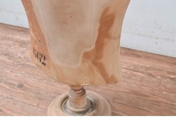 フランスアンティーク　小物や洋服をおしゃれにディスプレイできる卓上トルソー(マネキン、ディスプレイ雑貨、店舗什器)(R-081558)