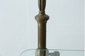 フランスアンティーク　店舗什器におすすめ!真鍮(しんちゅう)フレームが上品さを醸し出す三段ディスプレイスタンド　(R-081571)