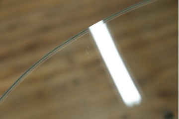 フランスアンティーク　店舗什器におすすめ!真鍮(しんちゅう)フレームが上品さを醸し出す三段ディスプレイスタンド　(R-081571)
