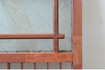 アンティーク建具　風情のある佇まいが魅力的!格子の入ったガラス窓2枚セット(ガラス戸、格子戸、引き戸)(R-081574)