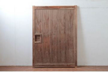 アンティーク建具　簡素な杉材の蔵戸1枚(玄関戸、引き戸)(R-081578)