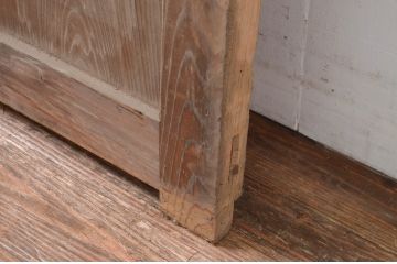 アンティーク建具　簡素な杉材の蔵戸1枚(玄関戸、引き戸)(R-081578)