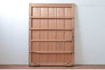 アンティーク建具　簡素な杉材の蔵戸1枚(玄関戸、引き戸)(R-081578)