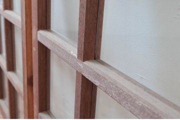 アンティーク建具　レトロな空間作りにおすすめな升目(マス目)のFIX窓2枚セット(きつね格子、狐格子、格子窓、ガラス欄間、明り取り、明かり取り、嵌め殺し、FIX窓、フィックス)(R-081589)
