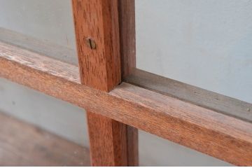 アンティーク建具　レトロな空間作りにおすすめな升目(マス目)のFIX窓2枚セット(きつね格子、狐格子、格子窓、ガラス欄間、明り取り、明かり取り、嵌め殺し、FIX窓、フィックス)(R-081589)