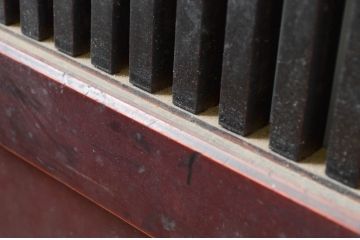 アンティーク建具　漆塗り　上質な和の空間を演出する格子帯戸4枚セット(引き戸、板戸、格子戸)(R-081597)