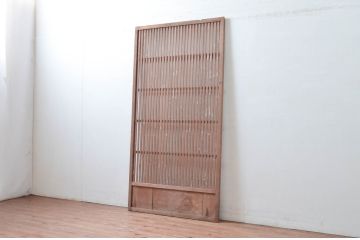 アンティーク建具　風情のある佇まいが魅力的な格子戸1枚(引き戸)(R-081601)