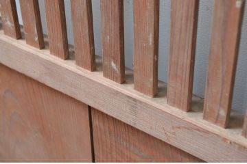 アンティーク建具　風情のある佇まいが魅力的な格子戸1枚(引き戸)(R-081601)