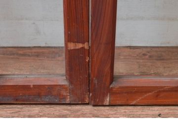 アンティーク建具　昭和初期～中期　大正ロマンの趣を残す縦桟意匠の窓2枚セット　(R-081603)