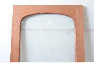 中古　美品　職人手作り　楢(ナラ)材　アーチ型のデザインがおしゃれな引き戸1枚(ガラス戸、建具)(R-081604)