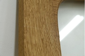 中古建具　美品　職人手作り　楢(ナラ)材　アーチ型のデザインがおしゃれな引き戸1枚　(R-081604)