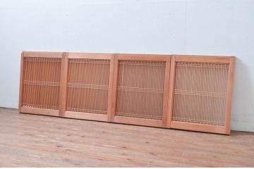 アンティーク建具　片面ガラス　和の空間づくりにおすすめ!格子入りの小さなガラス窓4枚セット(引き戸、ガラス戸、格子戸)(R-081608)