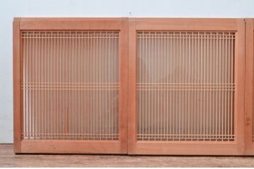 アンティーク建具　片面ガラス　和の空間づくりにおすすめ!格子入りの小さなガラス窓4枚セット(引き戸、ガラス戸、格子戸)(R-081608)