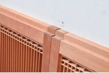 アンティーク建具　片面ガラス　和の空間づくりにおすすめ!格子入りの小さなガラス窓4枚セット(引き戸、ガラス戸、格子戸)(R-081608)