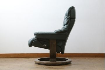 中古　EKORNES(エコーネス)　本革(レザー)　オットマン付き　ロングセラー!!一番人気のストレスレス レノ クラシック(S)(アームチェア、リクライニングチェア、椅子、一人掛けソファ、1Pソファ)(定価約45万円)(R-081615)