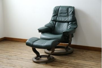 中古　EKORNES(エコーネス)　本革(レザー)　オットマン付き　ロングセラー!!一番人気のストレスレス レノ クラシック(S)(アームチェア、リクライニングチェア、椅子、一人掛けソファ、1Pソファ)(定価約45万円)(R-081615)