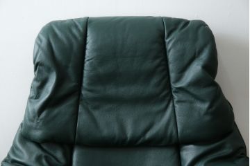 中古　EKORNES(エコーネス)　本革(レザー)　オットマン付き　ロングセラー!!一番人気のストレスレス レノ クラシック(S)(アームチェア、リクライニングチェア、椅子、一人掛けソファ、1Pソファ)(定価約45万円)(R-081615)