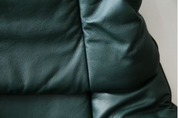 中古　EKORNES(エコーネス)　本革(レザー)　オットマン付き　ロングセラー!!一番人気のストレスレス レノ クラシック(S)(アームチェア、リクライニングチェア、椅子、一人掛けソファ、1Pソファ)(定価約45万円)(R-081615)