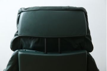中古　EKORNES(エコーネス)　本革(レザー)　オットマン付き　ロングセラー!!一番人気のストレスレス レノ クラシック(S)(アームチェア、リクライニングチェア、椅子、一人掛けソファ、1Pソファ)(定価約45万円)(R-081615)