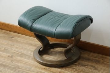 中古　EKORNES(エコーネス)　本革(レザー)　オットマン付き　ロングセラー!!一番人気のストレスレス レノ クラシック(S)(アームチェア、リクライニングチェア、椅子、一人掛けソファ、1Pソファ)(定価約45万円)(R-081615)
