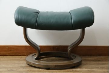 中古　EKORNES(エコーネス)　本革(レザー)　オットマン付き　ロングセラー!!一番人気のストレスレス レノ クラシック(S)(アームチェア、リクライニングチェア、椅子、一人掛けソファ、1Pソファ)(定価約45万円)(R-081615)