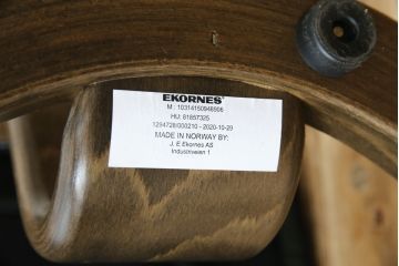 中古　EKORNES(エコーネス)　本革(レザー)　オットマン付き　ロングセラー!!一番人気のストレスレス レノ クラシック(S)(アームチェア、リクライニングチェア、椅子、一人掛けソファ、1Pソファ)(定価約45万円)(R-081615)