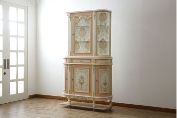 中古　美品　イタリア高級家具　ロココ調　Fratelli Origgi(フラテッリ・オリッジ)　圧迫感を抑えたRガラスの優しいデザインが魅力的なキャビネット(旧Mario Colciago&Figli(マリオ・コルチャゴ)、キュリオケース、ガラスケース、ショーケース、飾り棚、Rガラス、曲げガラス)(定価約200万円)(R-081616)