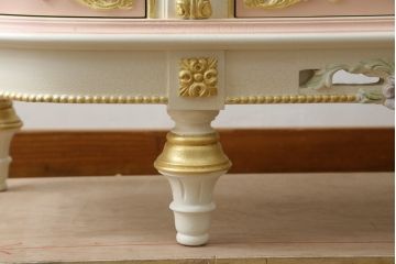 中古　美品　イタリア高級家具　ロココ調　Fratelli Origgi(フラテッリ・オリッジ)　圧迫感を抑えたRガラスの優しいデザインが魅力的なキャビネット(旧Mario Colciago&Figli(マリオ・コルチャゴ)、キュリオケース、ガラスケース、ショーケース、飾り棚、Rガラス、曲げガラス)(定価約200万円)(R-081616)