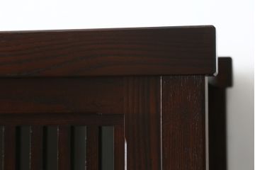 中古　高級品!!　三越百貨店　三方栗材　上質な和の空間を演出する格子引き戸の二段重ね水屋箪笥(食器棚、茶箪笥、キャビネット、収納棚、戸棚、重ねタンス、店舗什器)(R-081617)
