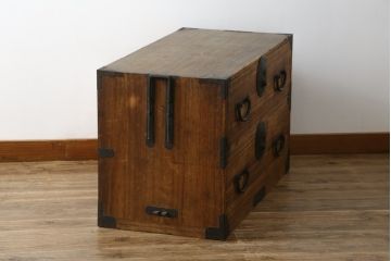 和製アンティーク　総桐(キリ)材　品のある丸金具が和モダンな雰囲気を醸し出す時代箪笥ローボード(和タンス、衣装箪笥、収納たんす、桐箪笥、桐たんす、引き出し、ローチェスト、テレビ台、テレビボード)(R-081623)