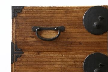 和製アンティーク　総桐(キリ)材　品のある丸金具が和モダンな雰囲気を醸し出す時代箪笥ローボード(和タンス、衣装箪笥、収納たんす、桐箪笥、桐たんす、引き出し、ローチェスト、テレビ台、テレビボード)(R-081623)