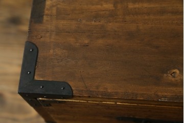 和製アンティーク　時代箪笥　総桐(キリ)材　丸金具の和箪笥ローチェスト　(R-081624)
