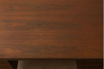 北欧ビンテージ　美品　温もり溢れるローズウッド材のパートナーデスク(ワークデスク、在宅ワーク、在宅用、オフィスデスク、両袖机、ヴィンテージ)(R-081625)