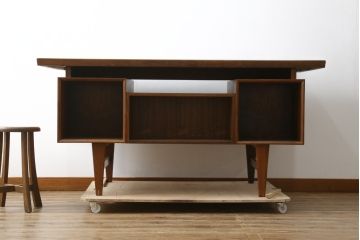 北欧ビンテージ　美品　温もり溢れるローズウッド材のパートナーデスク(ワークデスク、在宅ワーク、在宅用、オフィスデスク、両袖机、ヴィンテージ)(R-081625)