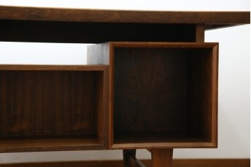 北欧ビンテージ　美品　温もり溢れるローズウッド材のパートナーデスク(ワークデスク、在宅ワーク、在宅用、オフィスデスク、両袖机、ヴィンテージ)(R-081625)