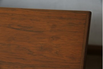 北欧ビンテージ　美品　温もり溢れるローズウッド材のパートナーデスク(ワークデスク、在宅ワーク、在宅用、オフィスデスク、両袖机、ヴィンテージ)(R-081625)