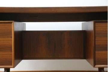 北欧ビンテージ　美品　温もり溢れるローズウッド材のパートナーデスク(ワークデスク、在宅ワーク、在宅用、オフィスデスク、両袖机、ヴィンテージ)(R-081625)