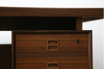 北欧ビンテージ　美品　温もり溢れるローズウッド材のパートナーデスク(ワークデスク、在宅ワーク、在宅用、オフィスデスク、両袖机、ヴィンテージ)(R-081625)