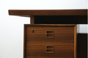 北欧ビンテージ　美品　温もり溢れるローズウッド材のパートナーデスク(ワークデスク、在宅ワーク、在宅用、オフィスデスク、両袖机、ヴィンテージ)(R-081625)