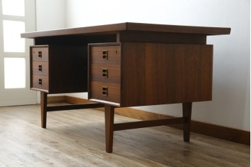 北欧ビンテージ　美品　温もり溢れるローズウッド材のパートナーデスク(ワークデスク、在宅ワーク、在宅用、オフィスデスク、両袖机、ヴィンテージ)(R-081625)