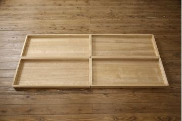 中古　伝統工芸士　小林雄蔵作　透かし金具がモダンな雰囲気を醸し出す総桐箪笥・上段(並厚、四方丸)(総桐たんす、着物箪笥、衣装箪笥、和タンス)(R-081633)
